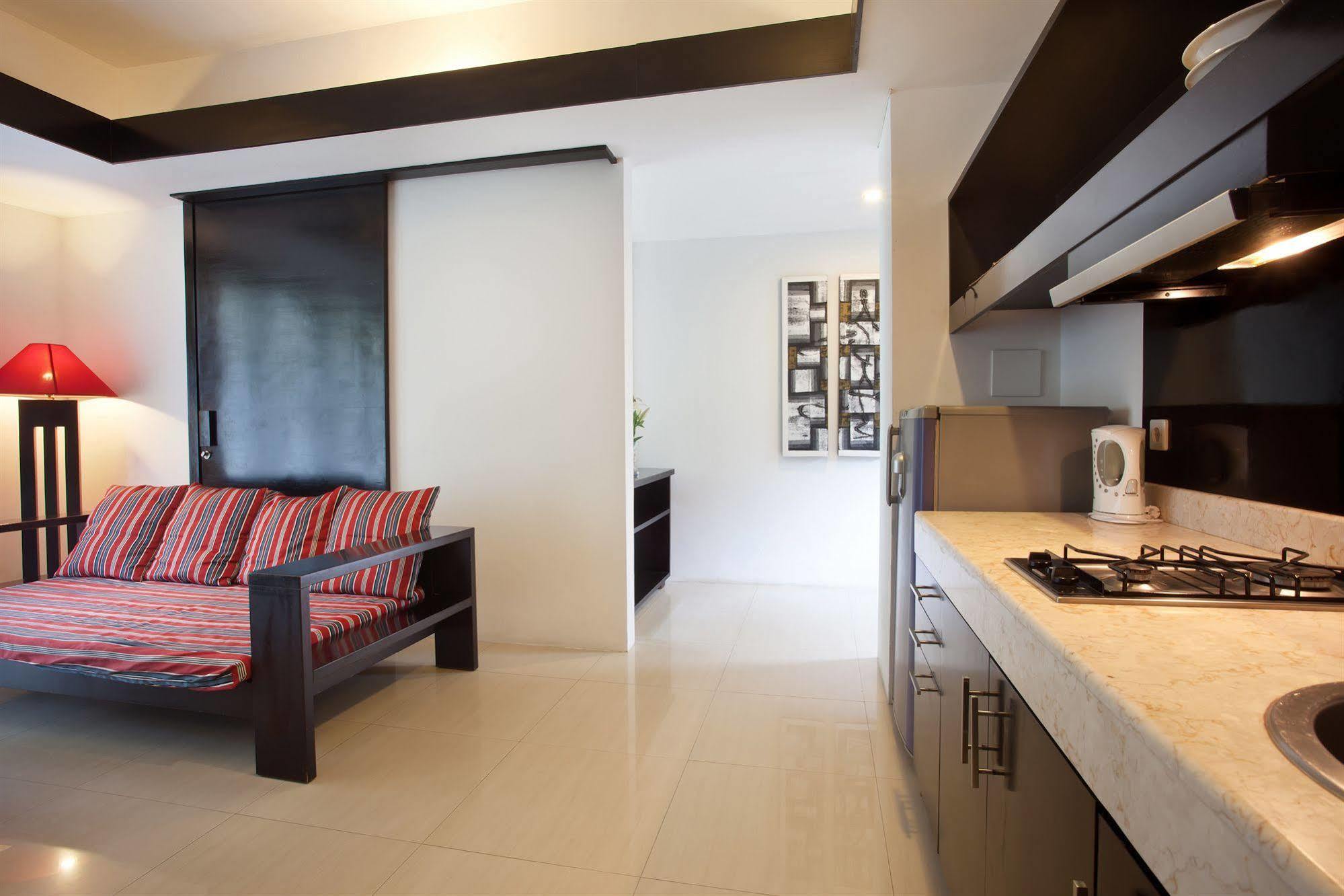 S'Cape Condotel Sanur Екстериор снимка