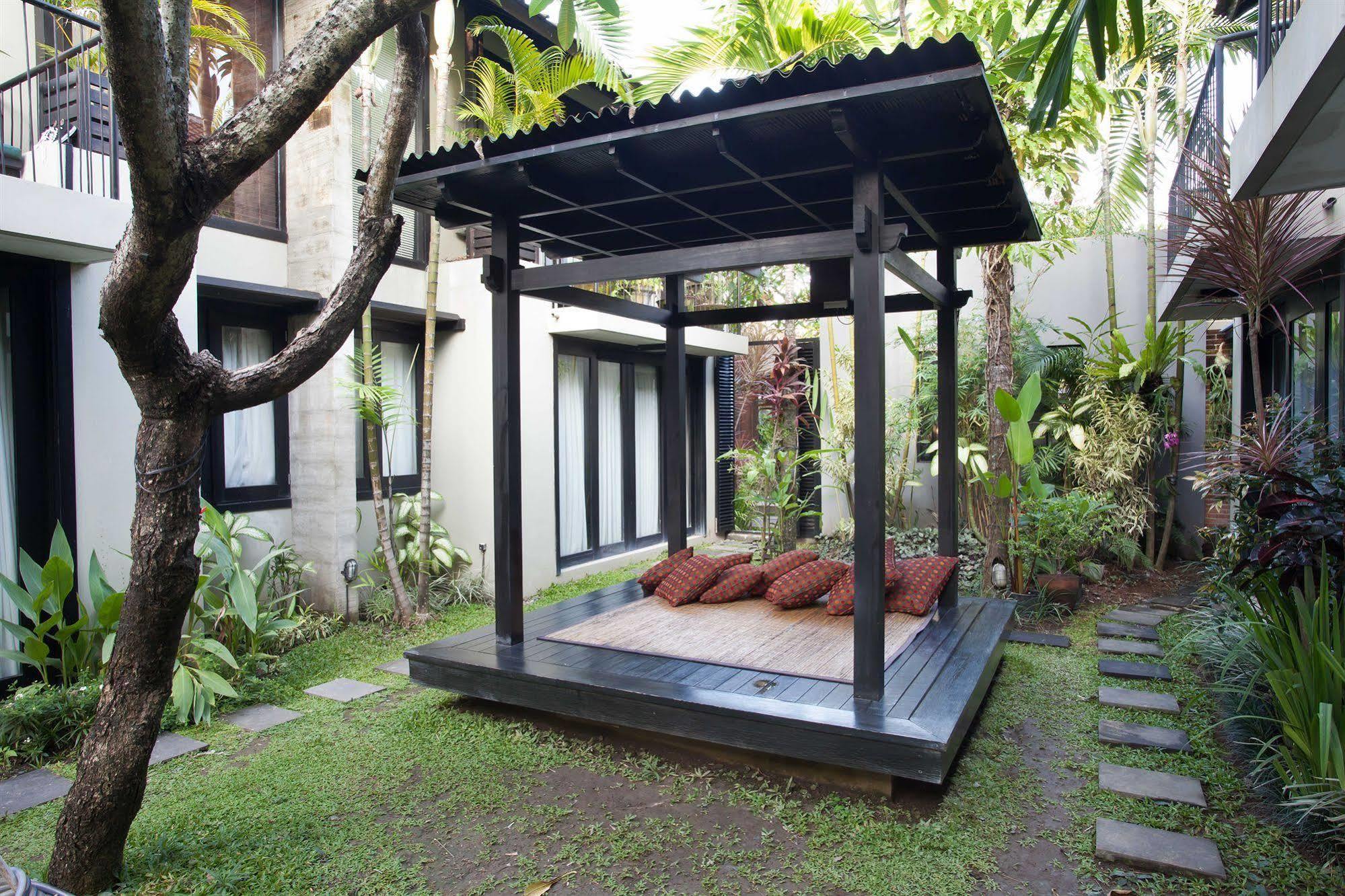 S'Cape Condotel Sanur Екстериор снимка