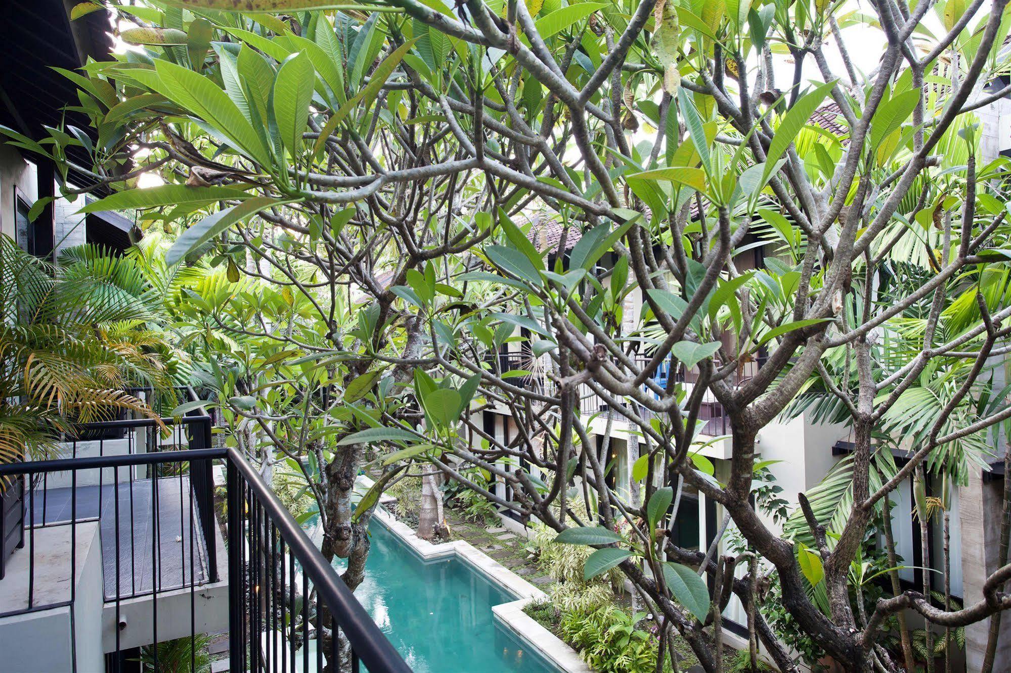 S'Cape Condotel Sanur Екстериор снимка